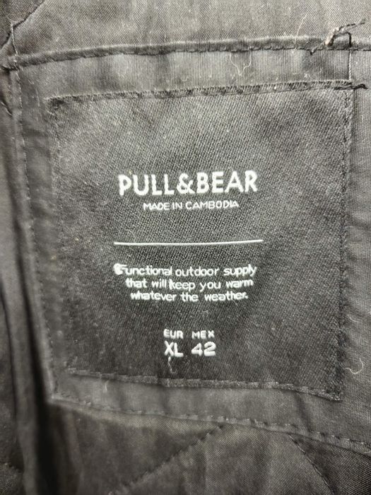 Parka Casaco Capuz Pull and Bear preto XL