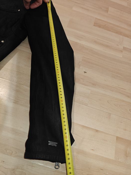Sprzedam skórzaną kurtkę Levi's