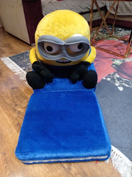Sprzedam fotelik minionek