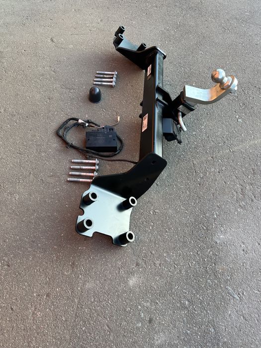 Фаркоп форкоп ауді q7 4m audi Q7 4M 2015/2022 рік оригінал