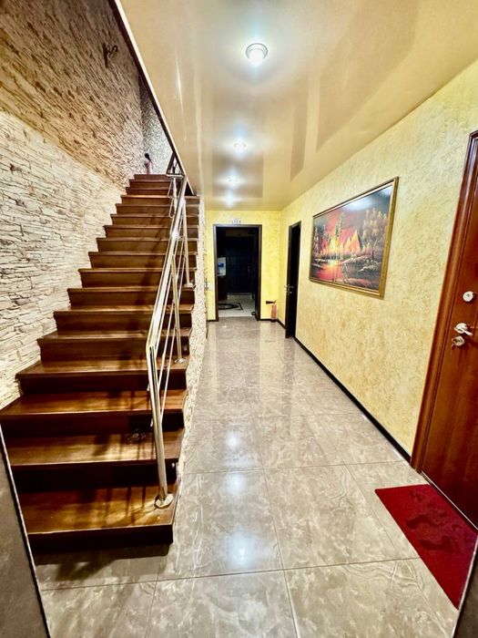 Оренда таунхауса в Нагірній частині міста