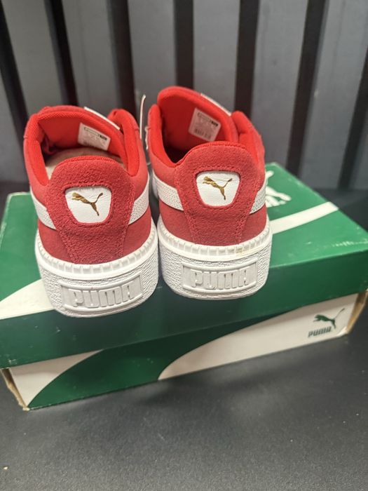 Продам нові жіночі  оригінальні кеди Puma , розмір 40,5 ( стелька 26) . Дуже стильні , на високій підошві