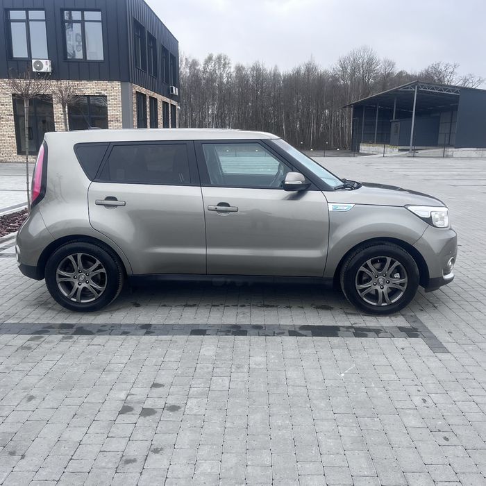Kia Soul нова батарея 30  кіловати замінена в Норвегії по гарантії