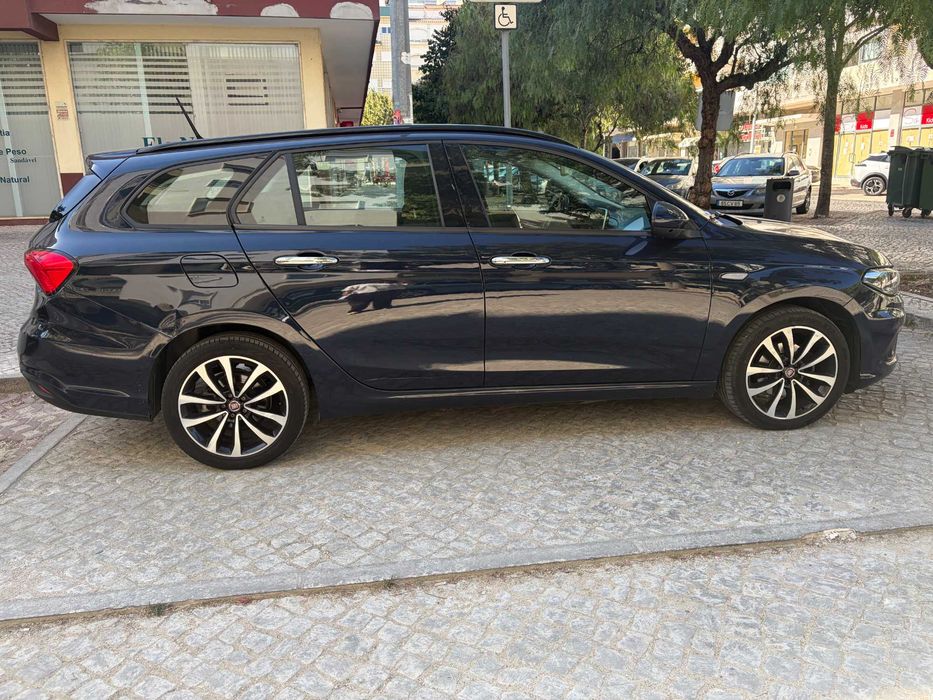 Fiat Tipo SW - Caixa Automática