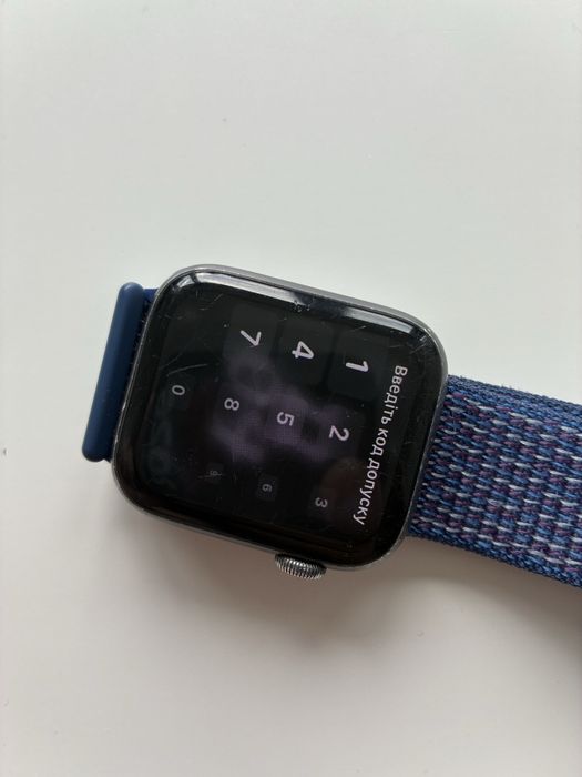 Apple watch 4 44mm GPS LTE + оригінальна зарядка