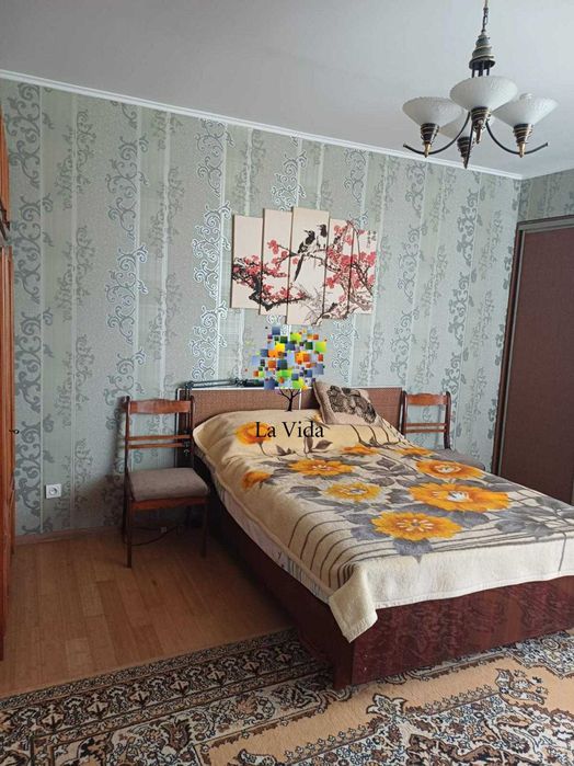 Продам 2к. квартиру  вул. Юрія Литвинського 64