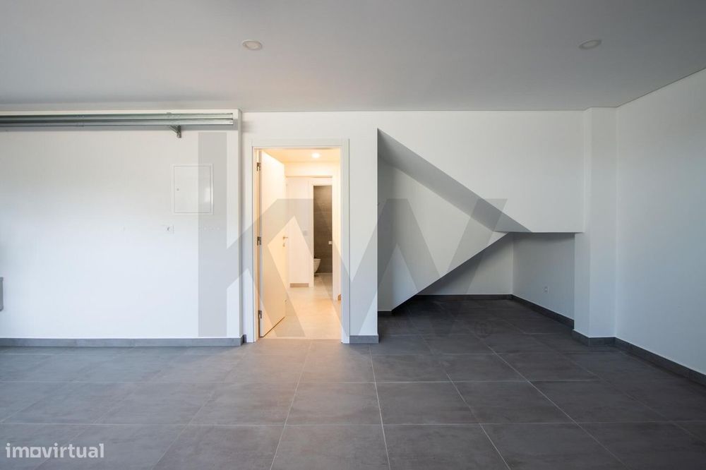 Moradia em condominio com jardim e piscina privados