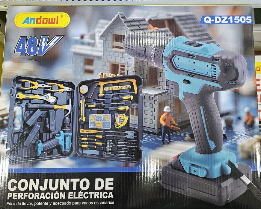 Maquina de furar e aparafusar com kit de ferramentas
