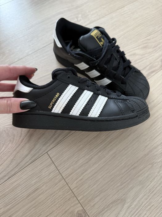 Adidas superstar