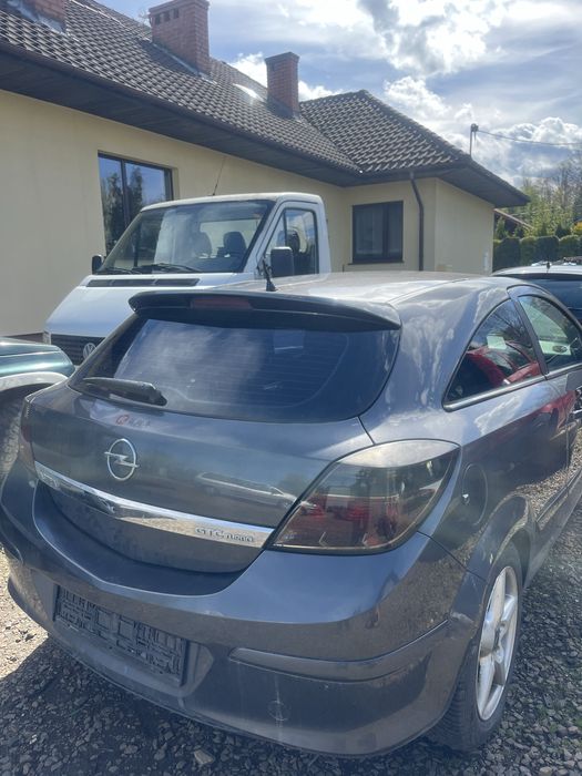 Opel Astra H GTC 1.6T-przekładnia kierownicza ,amortyzatory ids tył