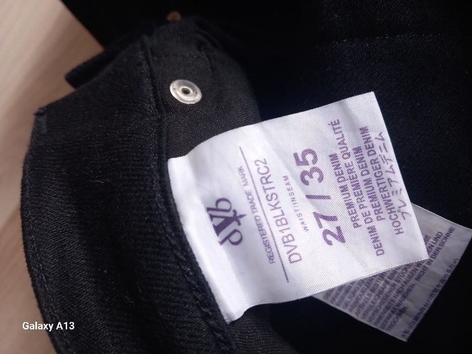 Victoria Beckham oryginalne spodnie dzwony 27 S