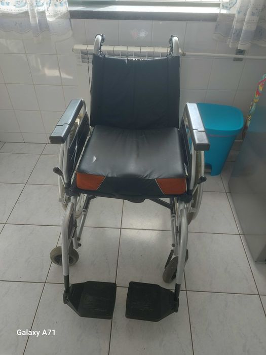 Cadeira  de  rodas