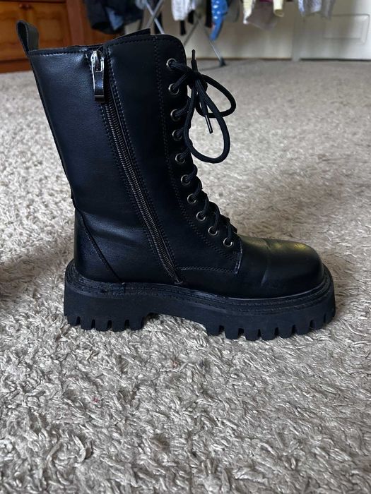 Жіночі зимні черевики