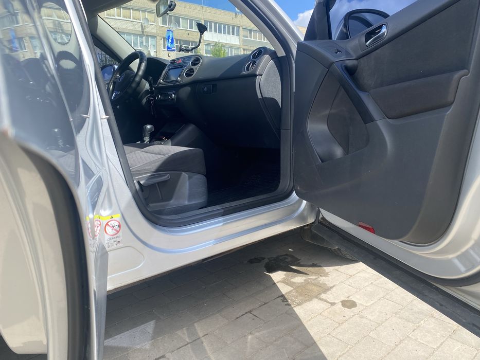 Продам тігуан 2010