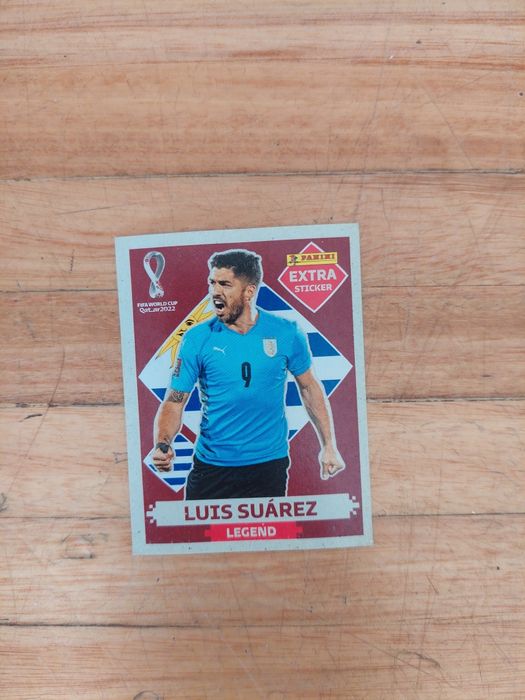 Cromo do Mundial de 2022. Luis Suarez base