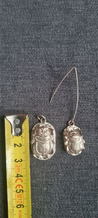 Srebrny komplet skarabeuszy