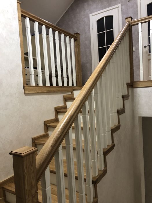 Виготовлення деревʼяних сходів на замовлення – якісно, швидко, надійно