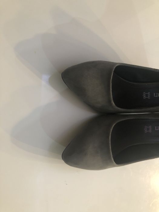 Buty monnari 37 na obcasie ..