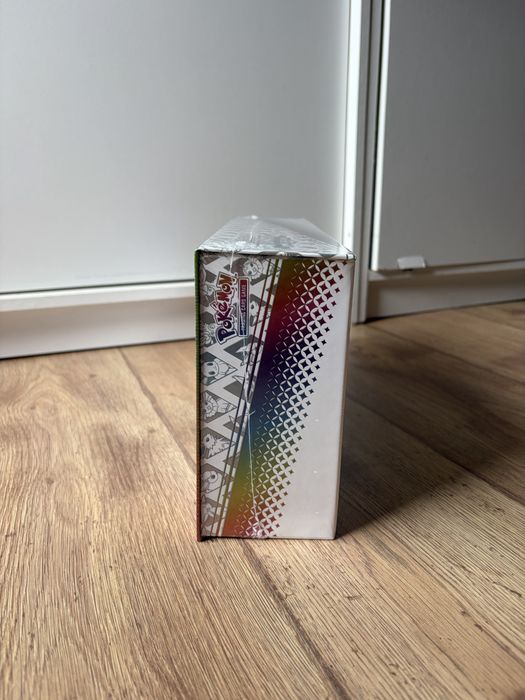 Pokemon Prismatic Evolutions Super Premium Collection