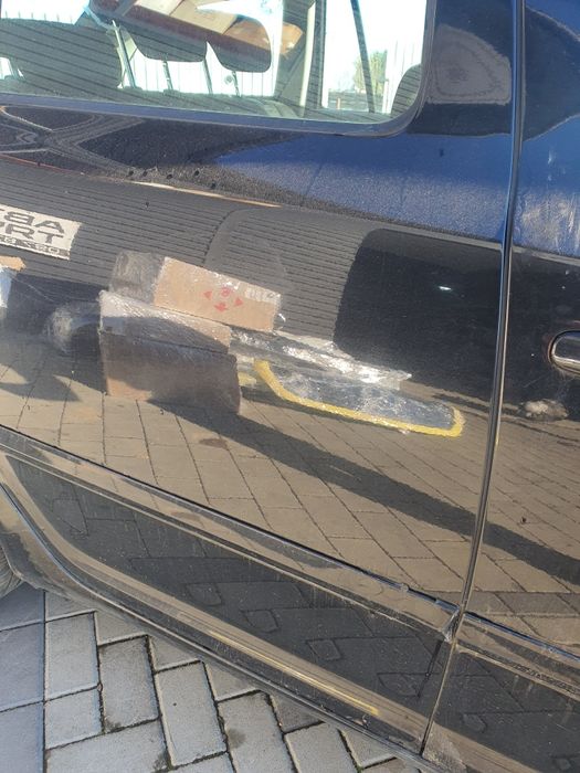 Задня права дверка skoda Octavia a5 універсал чорна колір 9910