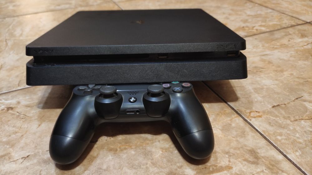 Sony PlayStation 4 Slim 500GB