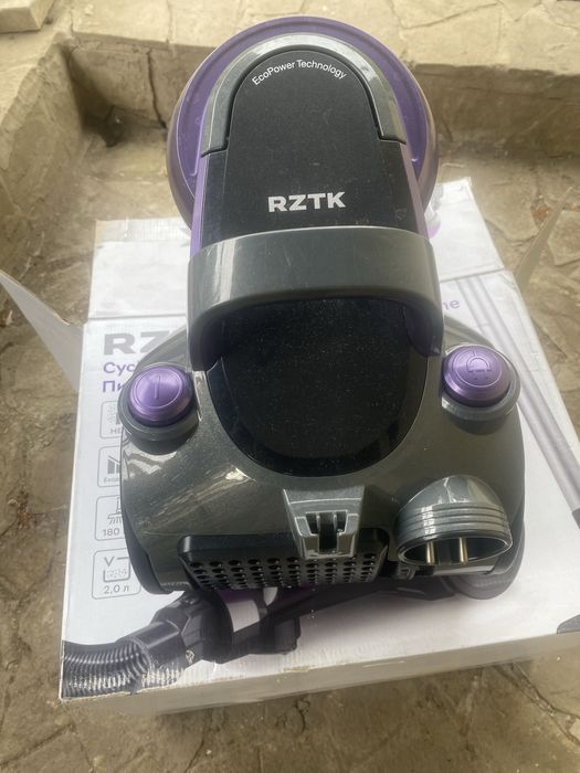 Пилесос RZTK без мешка
