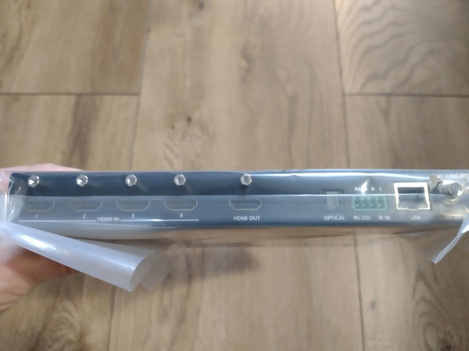 Atlona AT-JUNO-451 – przełącznik HDMI 4x1 4K HDR