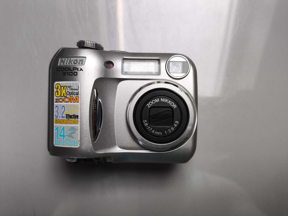 Nikon Coolpix 3100 - Wikipédia