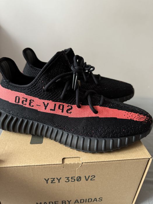 Adidas Yeezy boost 350 V2 Red stripe