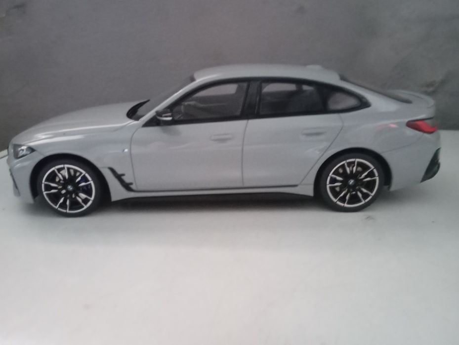 Miniaturas de carros 1.18