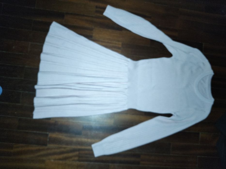 Vendo vários vestidos novos