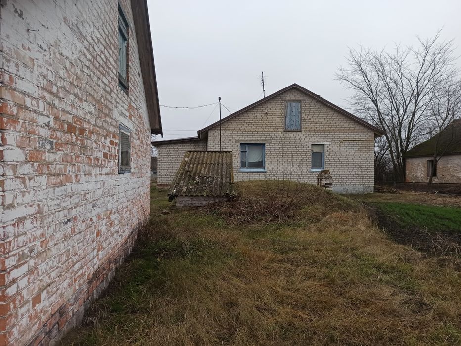 продам капітальний будинок в селі Вознесенське
