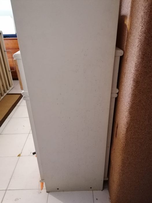 Estante TV Branca, c/ Vitrine vidro, Gavetas e portas