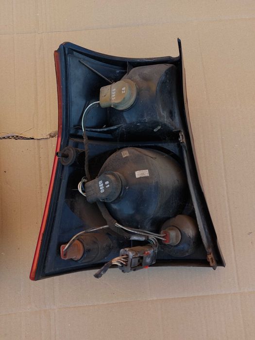 Lampa Lewa Prawa Tył Chrysler Pacifica 02-07.r ORG SZKŁO BDB