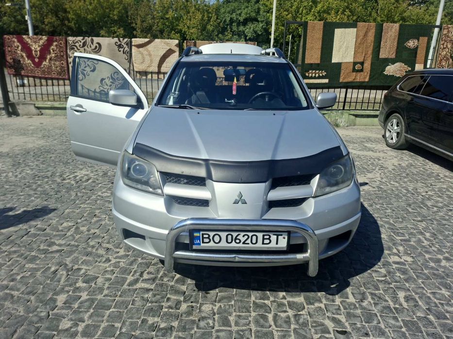 Продам міцубіші аутлендер