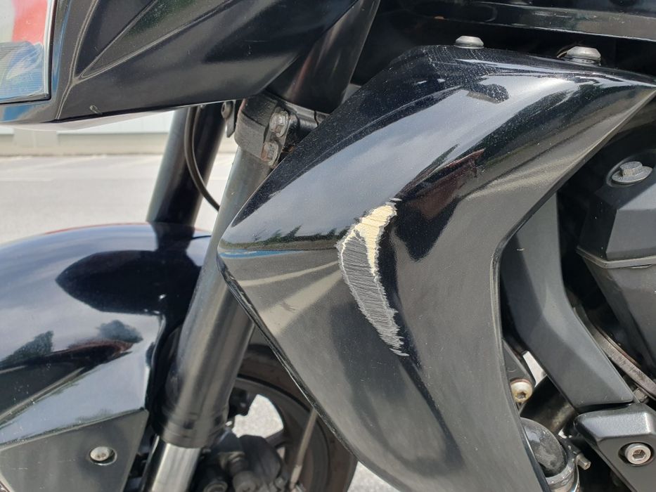 Kawasaki Z750 (limitada 35kw apenas no livrete)