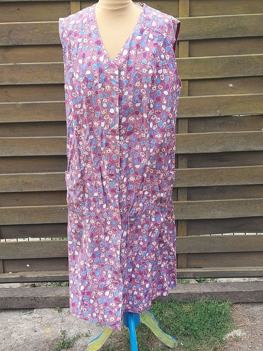 Stary fartuch damski rozmiar L/XL z czasów PRL