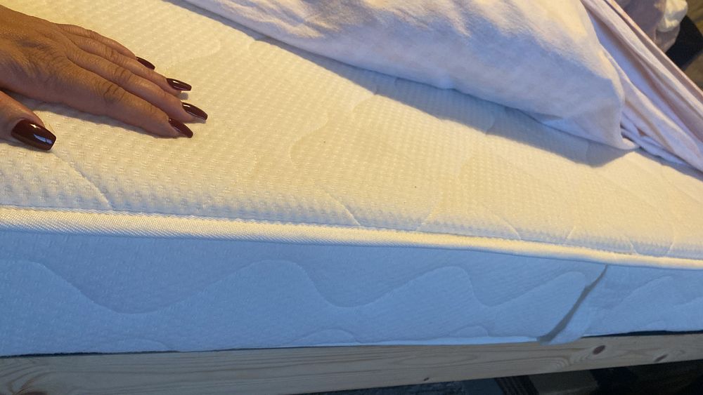 IMEDIATO Cama casal Pinho Ikea seminova