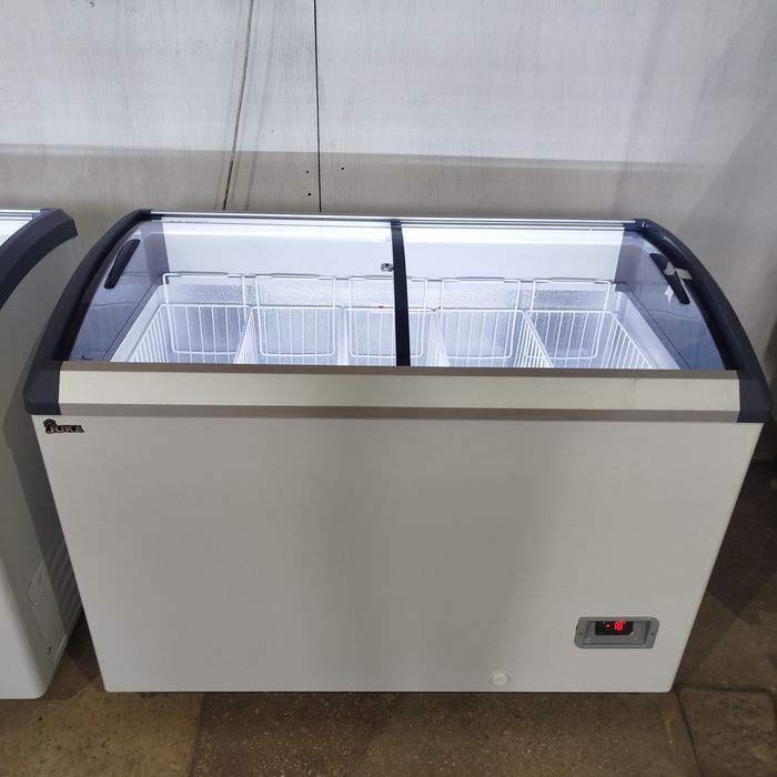 Ларь Морозильный JUKA. НОВЫЕ. 125.см 400.литр. с электронным контролёром температуры