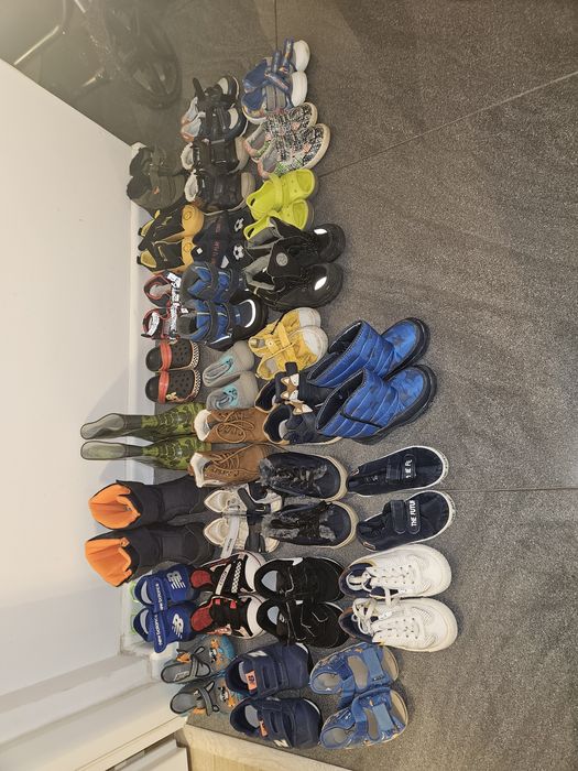 Adidasy, sandały, kalosze, buty dla dziecka.. Promocja. Gratis