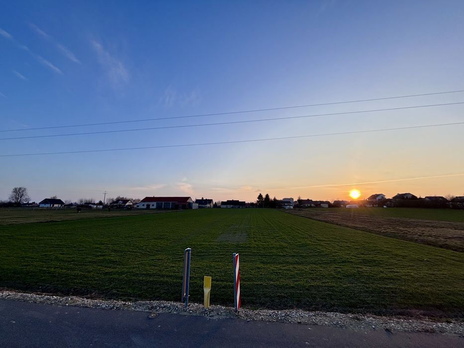 Sprzedam działki budowlane