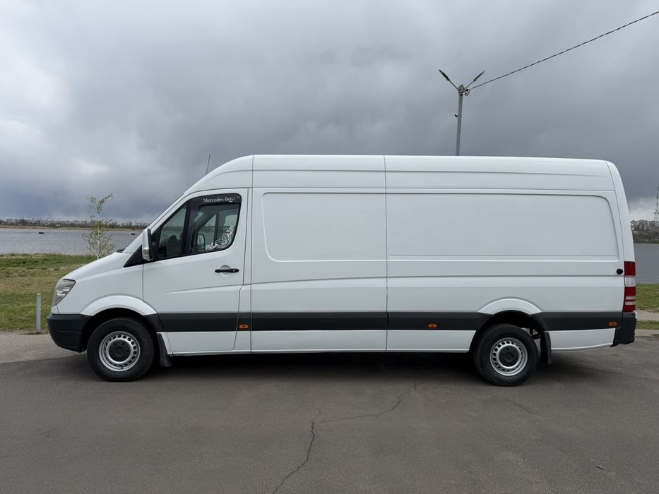 Мерседес Спринтер  2011 года