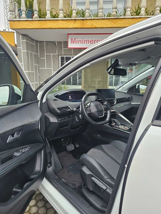 Peugeot 3008 ii 1.2i 130cv EAT8 ALLURE versão Facelift