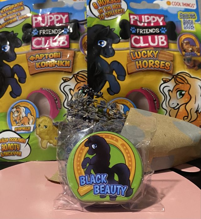 Puppy Friends Club різні фігурки в каруселі фото