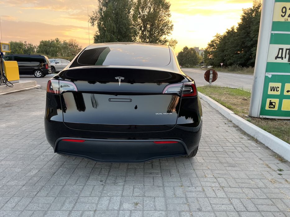 Tesla Model Y Dual Motor 2023 82kw