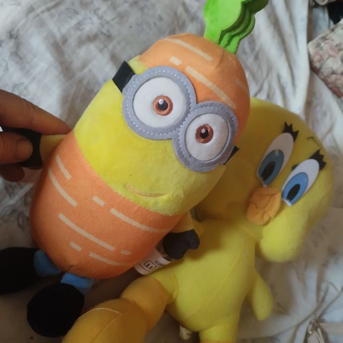 peluches pequenos e grandes