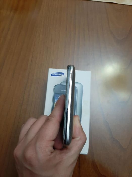 Telemóvel Samsung Young