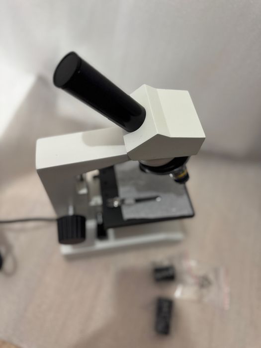 Біологічний мікроскоп серії XSP-60