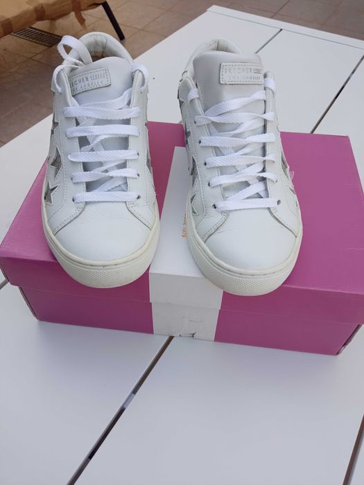 Tênis de mulher da skechers