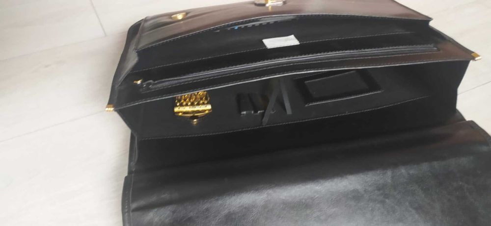 Luksusowa czarna aktówka ze skóry